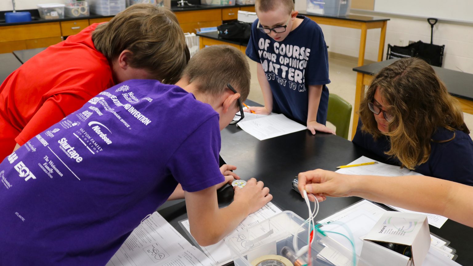 Students participate in an ETC STEM Class.