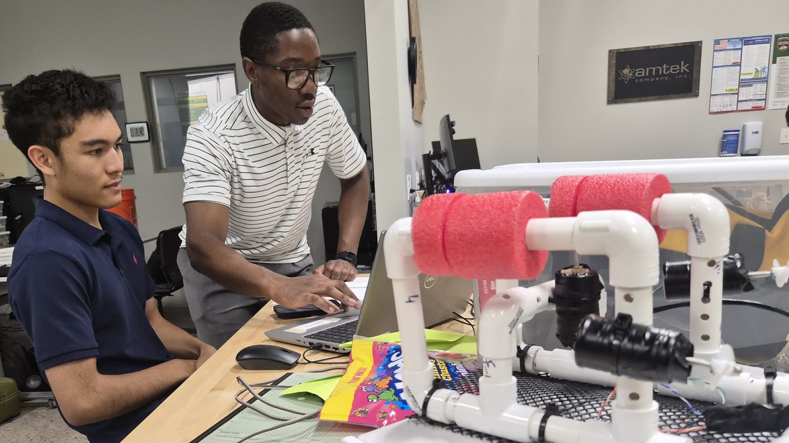 Students participate in an ETC STEM Class.
